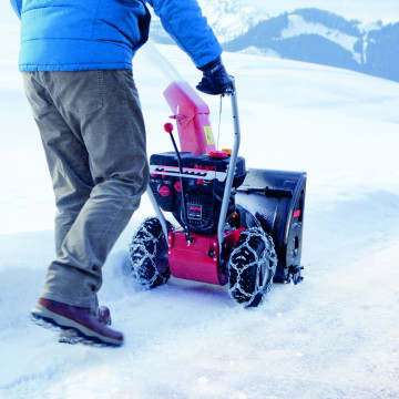 Snežná fréza AL-KO SnowLine 620E II pri práci