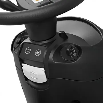 STIHL RT 6127 ZL - volant a ovládacie prvky