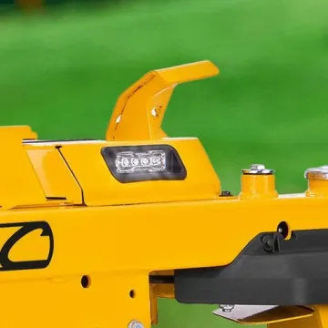 nožné ovládanie Cub Cadet XZ8 S122
