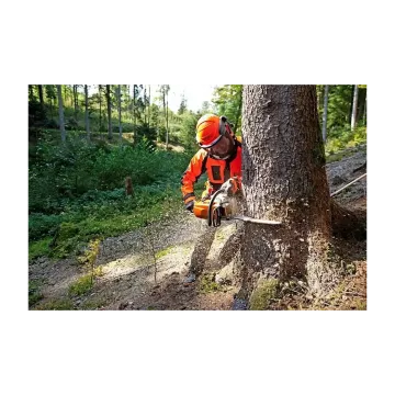 STIHL MS 391 pri práci v lese