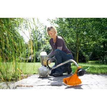 STIHL FS 55 pri kosení